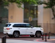 2023 Toyota Sequoia Capstone - Side Wallpaper 190x150