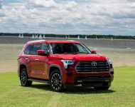 2023 Toyota Sequoia Limited - Front Three-Quarter Wallpaper 190x150