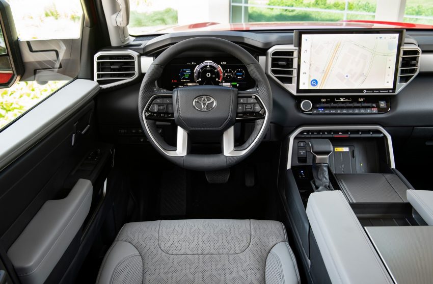 2023 Toyota Sequoia Limited - Interior, Cockpit Wallpaper 850x557 #23