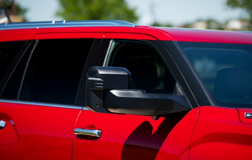 2023 Toyota Sequoia Limited - Mirror Wallpaper 850x539 #19