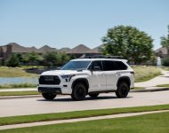 2023 Toyota Sequoia TRD Pro - Front Three-Quarter Wallpaper 190x150