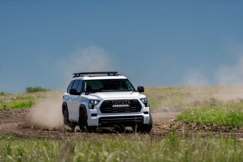 2023 Toyota Sequoia TRD Pro - Front Wallpaper 850x567 #67