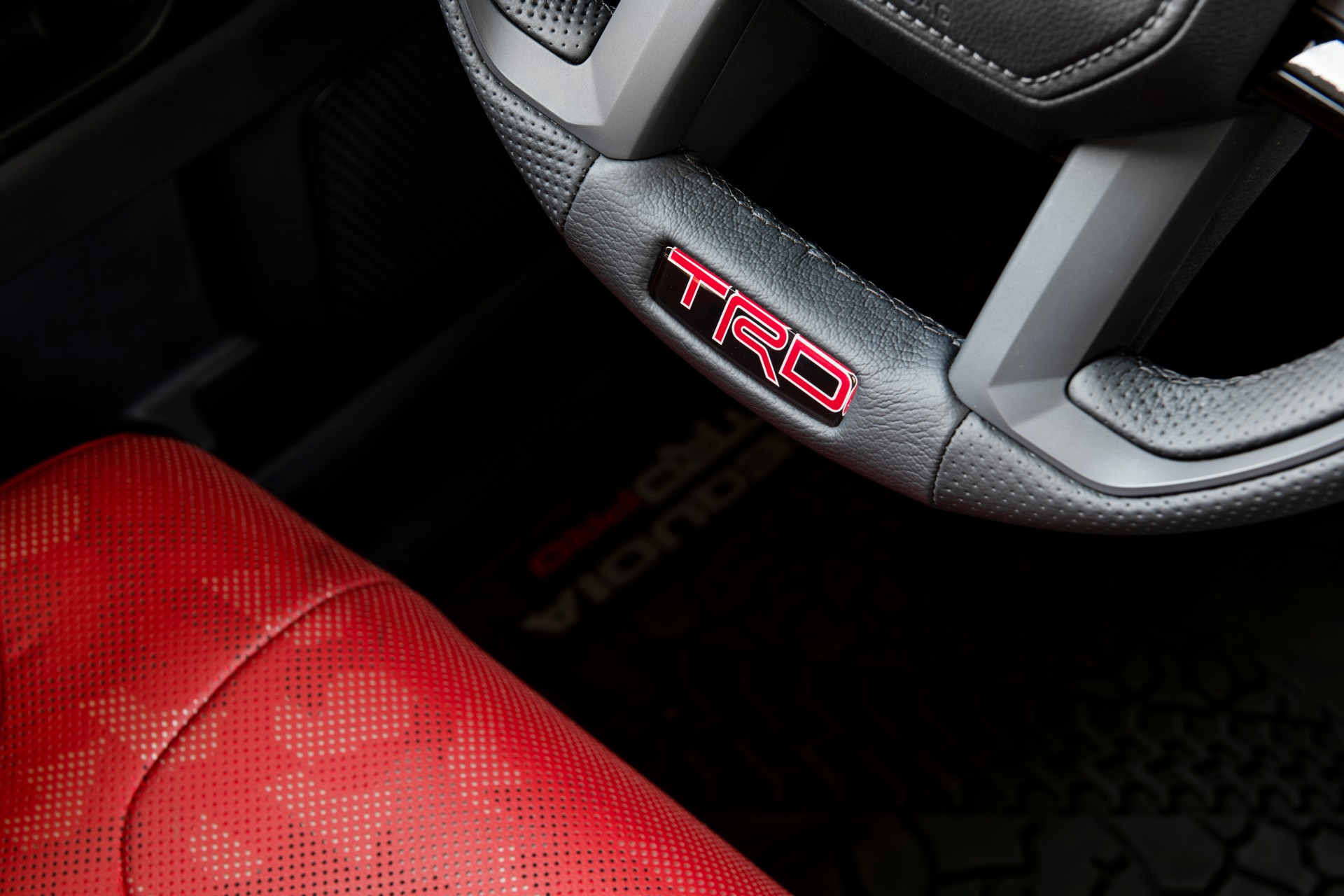 Download 2023 Toyota Sequoia TRD Pro - Interior, Detail HD Wallpaper 1920x1280 #97