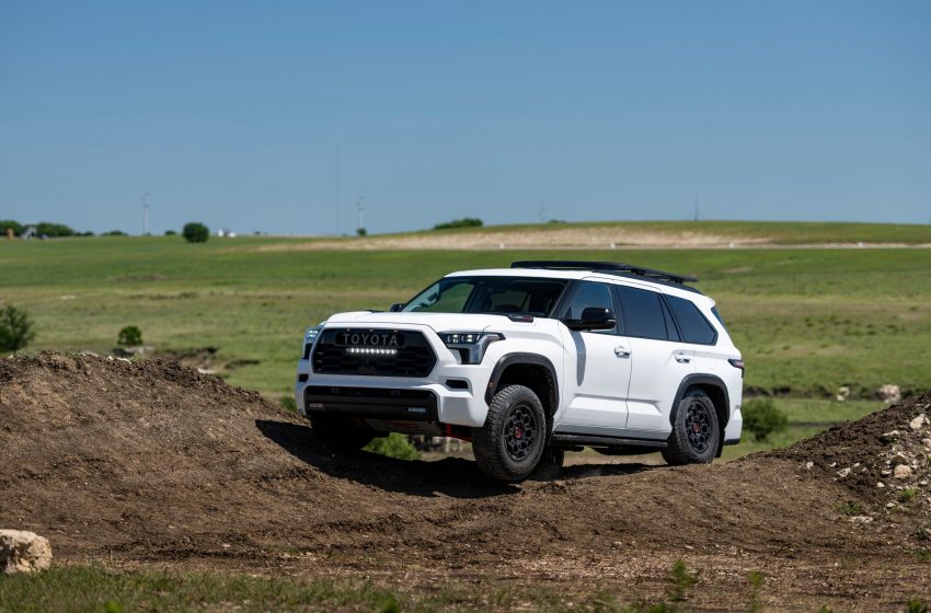 2023 Toyota Sequoia TRD Pro - Off-Road Wallpaper 850x560 #64