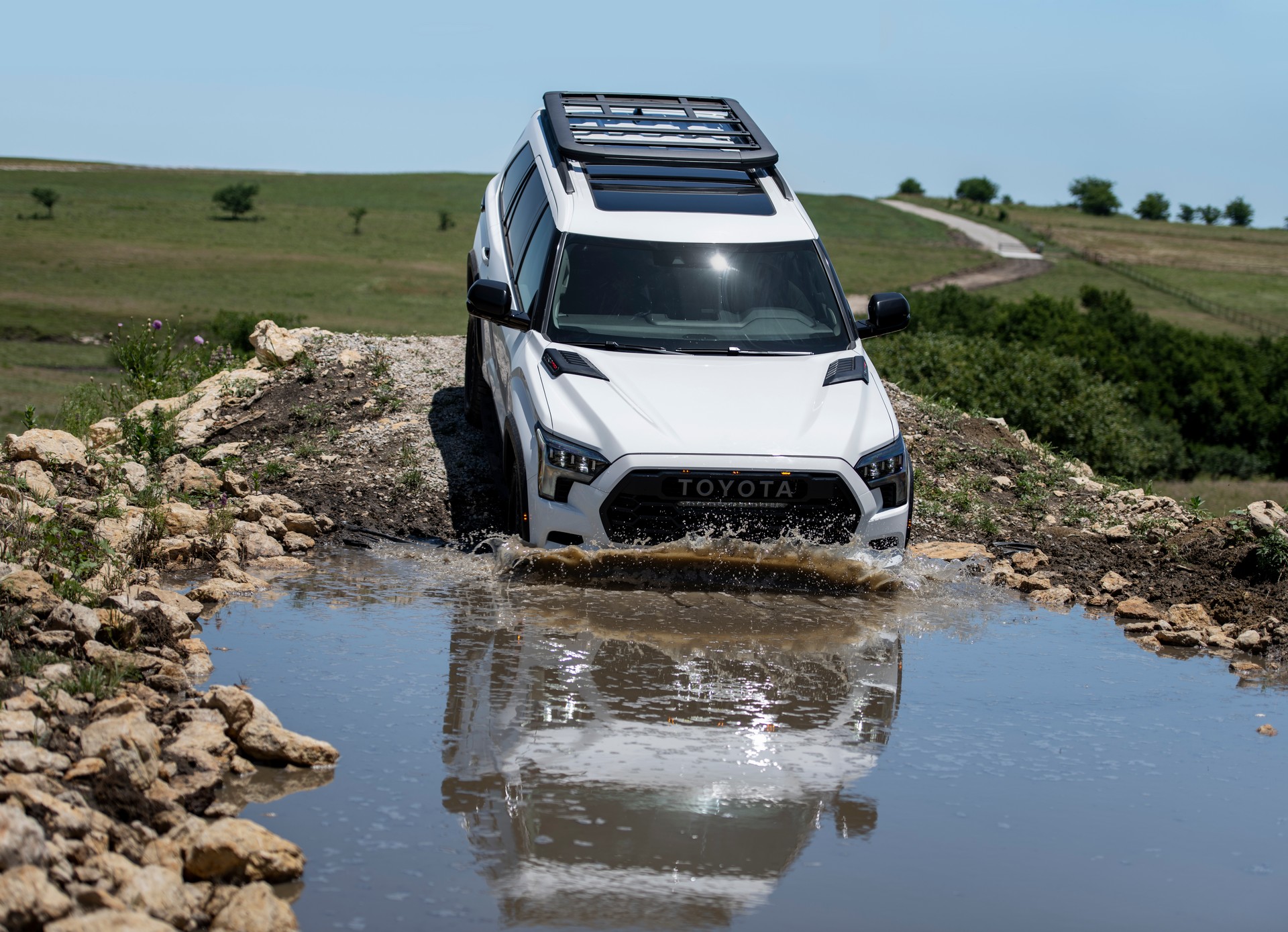 Download 2023 Toyota Sequoia TRD Pro - Off-Road HD Wallpaper 1920x1389 #53