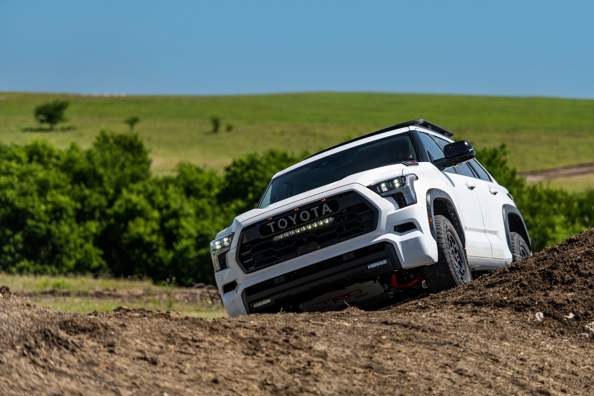 Download 2023 Toyota Sequoia TRD Pro - Off-Road HD Wallpaper 1920x1280 #59