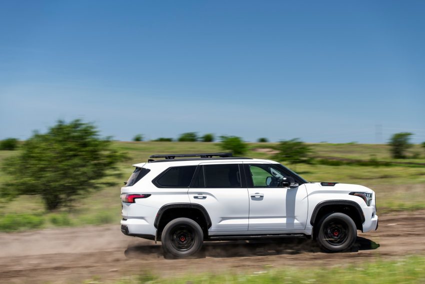 2023 Toyota Sequoia TRD Pro - Side Wallpaper 850x567 #72