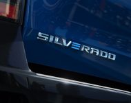 2024 Chevrolet Silverado EV RST - Badge Wallpaper 190x150