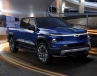 2024 Chevrolet Silverado EV RST - Front Three-Quarter Wallpaper 190x150
