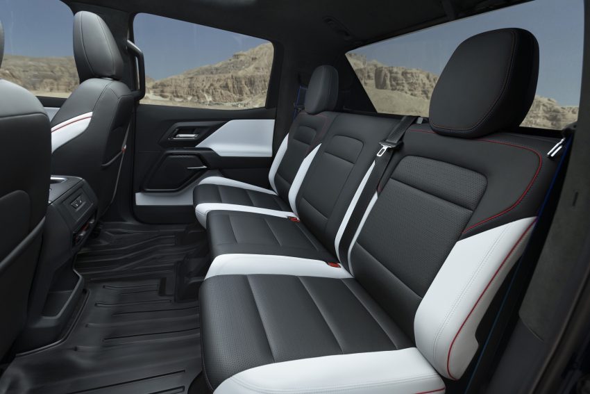 2024 Chevrolet Silverado EV RST - Interior, Rear Seats Wallpaper 850x567 #38