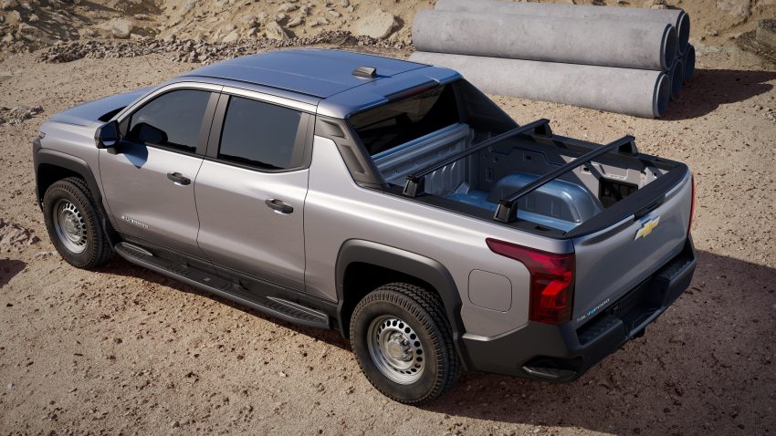 2024 Chevrolet Silverado EV WT - Rear Three-Quarter Wallpaper 850x478 #6