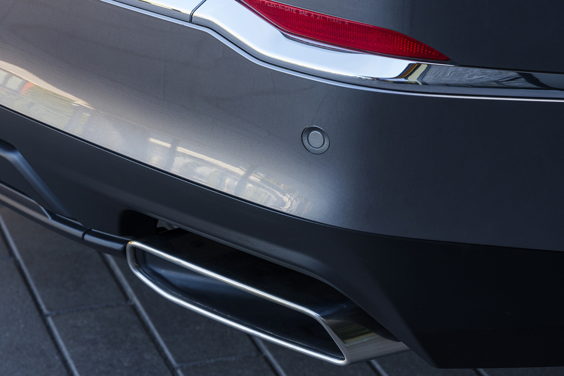 Download 2022 Acura MDX Advance - Exhaust HD Wallpaper 1920x1280 #26