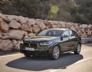 2022 BMW X2 Edition GoldPlay - Front Three-Quarter Wallpaper 190x150