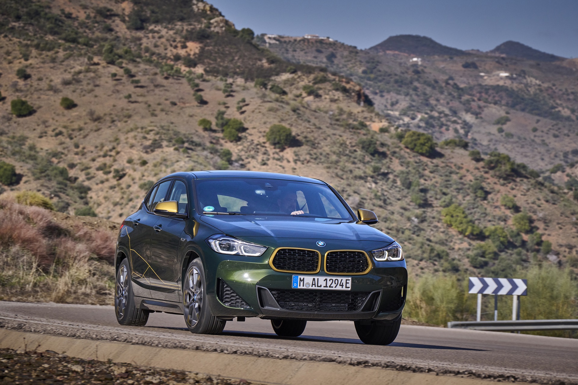 Download 2022 BMW X2 Edition GoldPlay - Front HD Wallpaper 1920x1280 #11