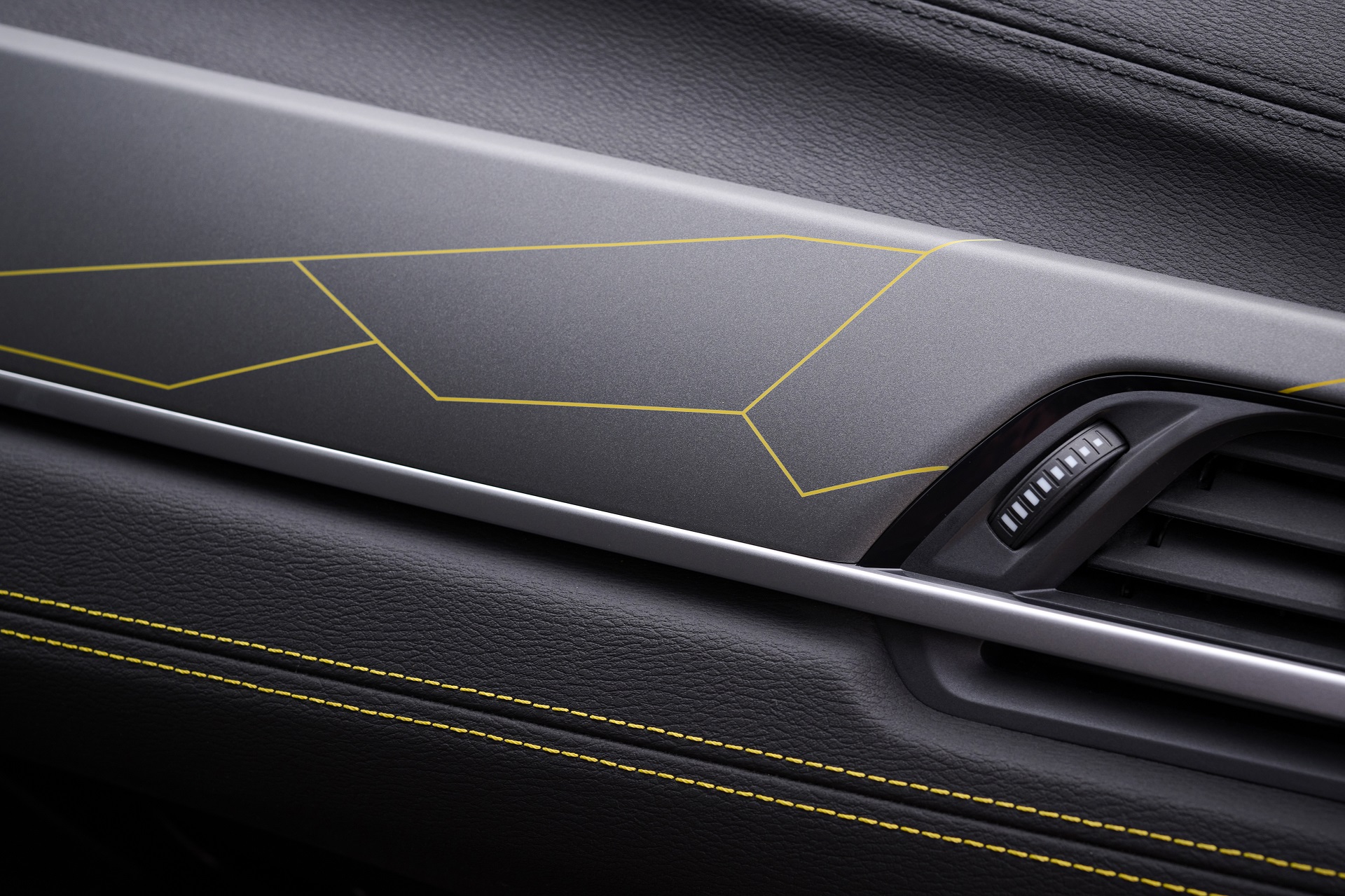 Download 2022 BMW X2 Edition GoldPlay - Interior, Detail HD Wallpaper 1920x1279 #48