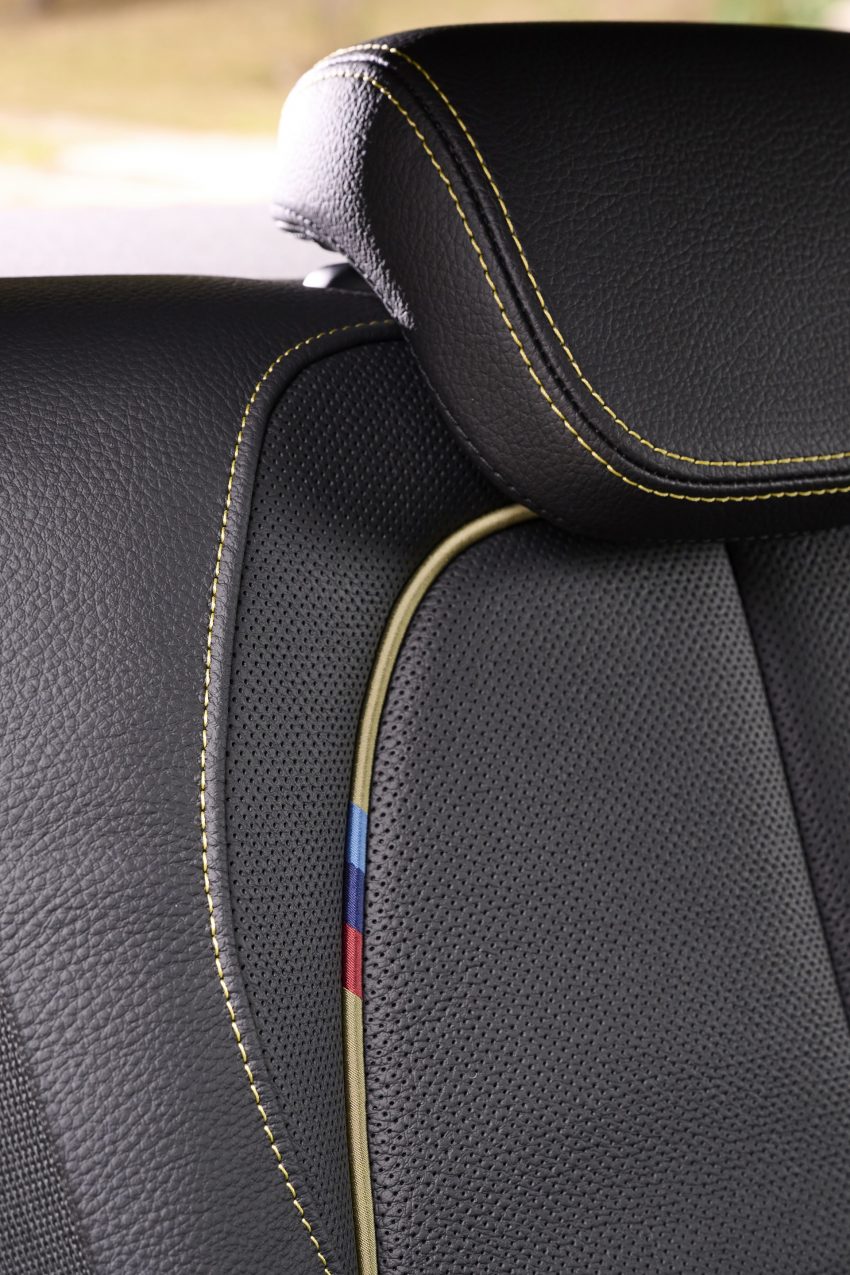 2022 BMW X2 Edition GoldPlay - Interior, Rear Seats Phone Wallpaper 850x1275 #54