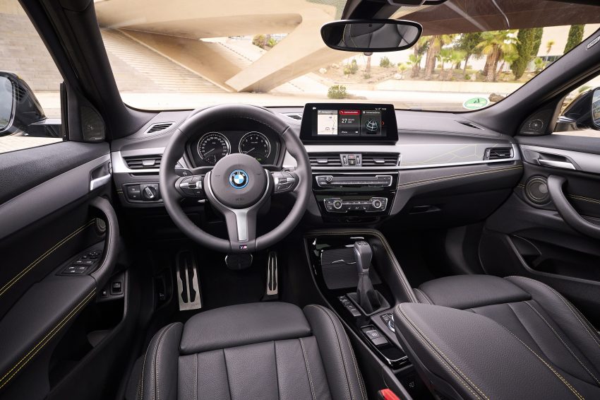 2022 BMW X2 Edition GoldPlay - Interior Wallpaper 850x566 #44