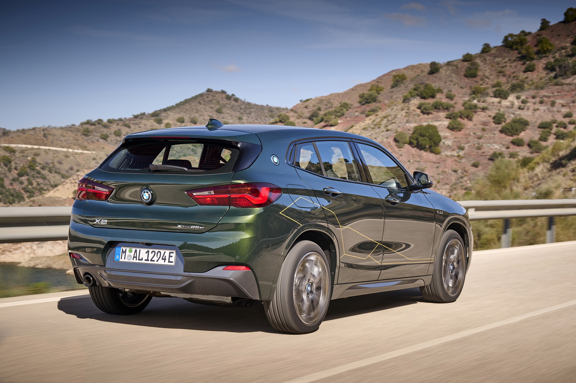 Download 2022 BMW X2 Edition GoldPlay - Rear Three-Quarter HD Wallpaper 1920x1279 #12