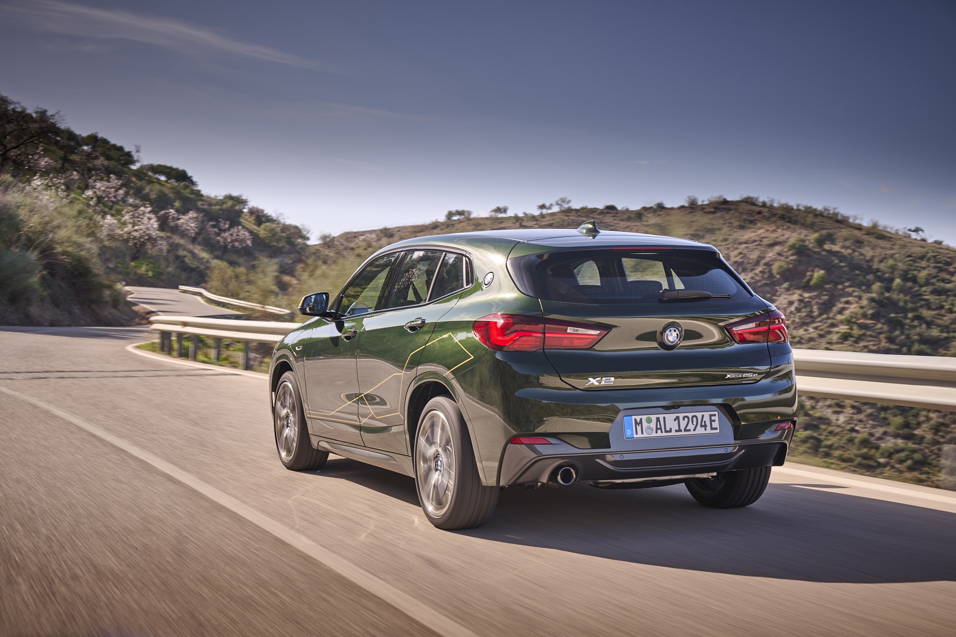 Download 2022 BMW X2 Edition GoldPlay - Rear Three-Quarter HD Wallpaper 1920x1280 #16