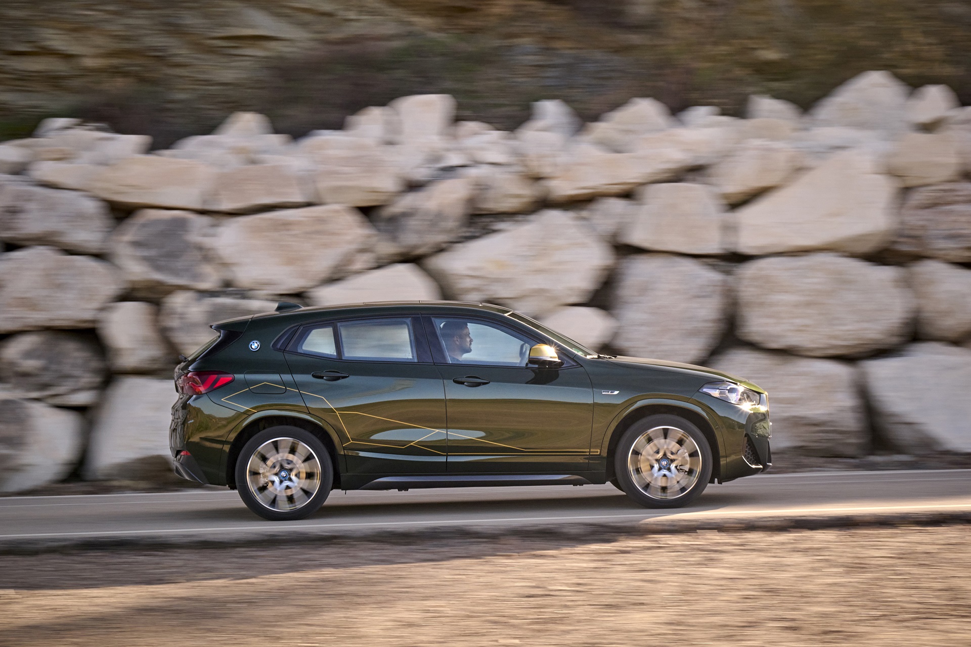 Download 2022 BMW X2 Edition GoldPlay - Side HD Wallpaper 1920x1280 #8