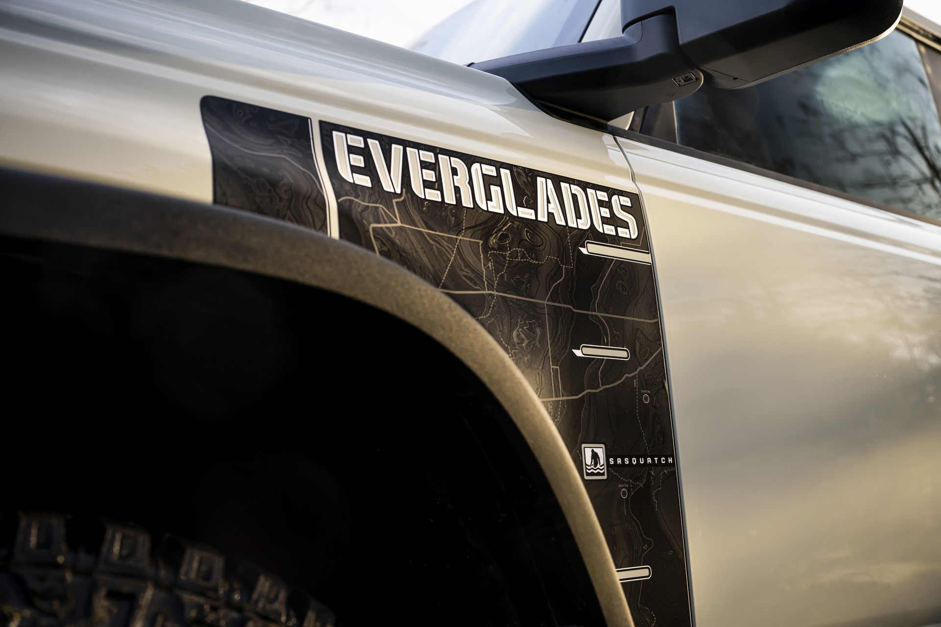 Download 2022 Ford Bronco Everglades Edition - Detail HD Wallpaper 1921x1281 #19