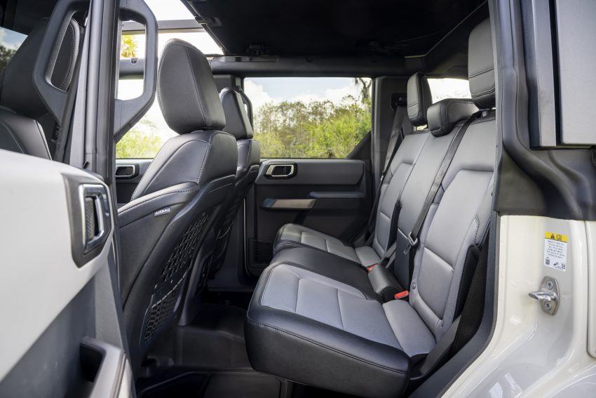 2022 Ford Bronco Everglades Edition - Interior, Rear Seats Wallpaper 850x567 #34