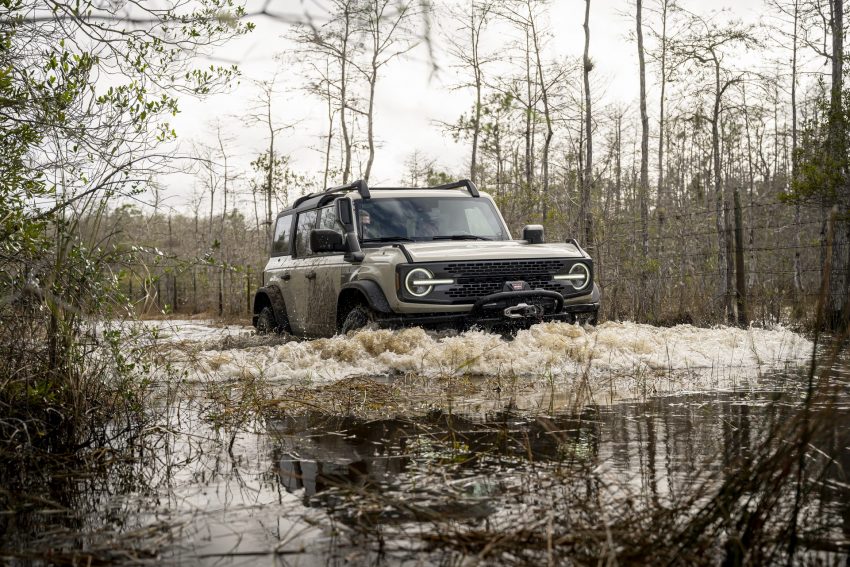 2022 Ford Bronco Everglades Edition - Water fording Wallpaper 850x567 #3