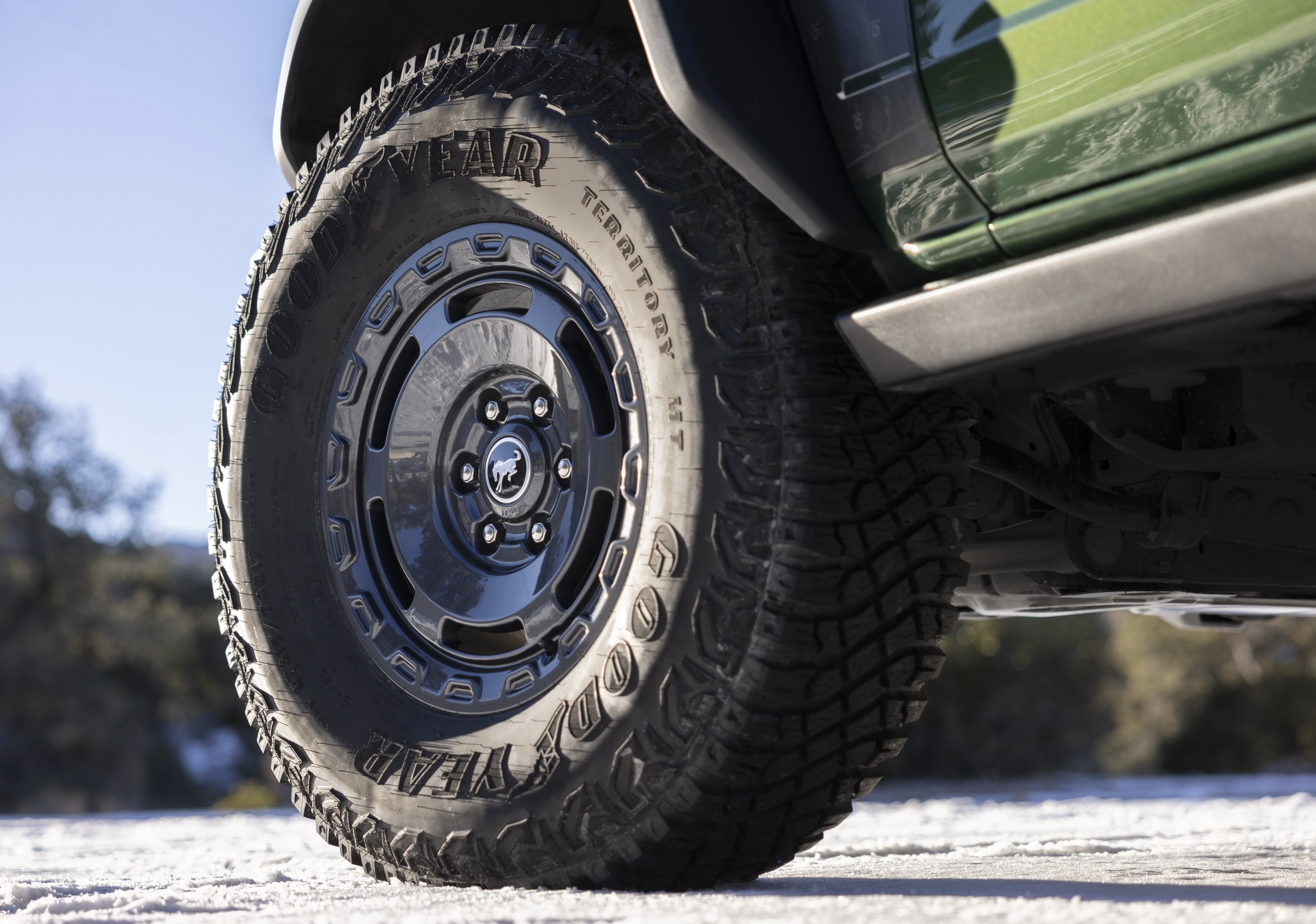 Download 2022 Ford Bronco Everglades Edition - Wheel HD Wallpaper 1921x1349 #42