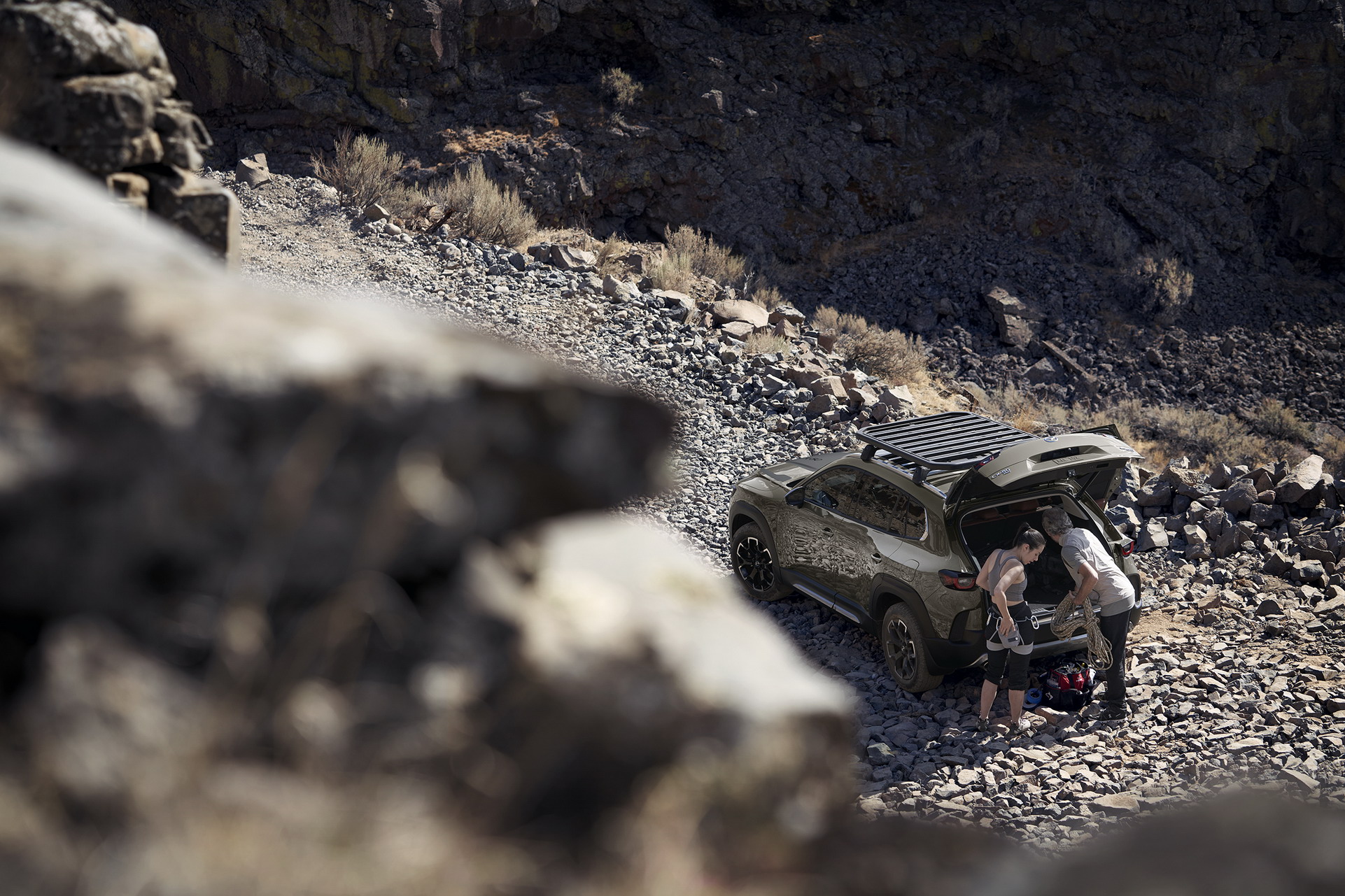 Download 2022 Mazda CX-50 - Rear Three-Quarter HD Wallpaper 1922x1281 #3