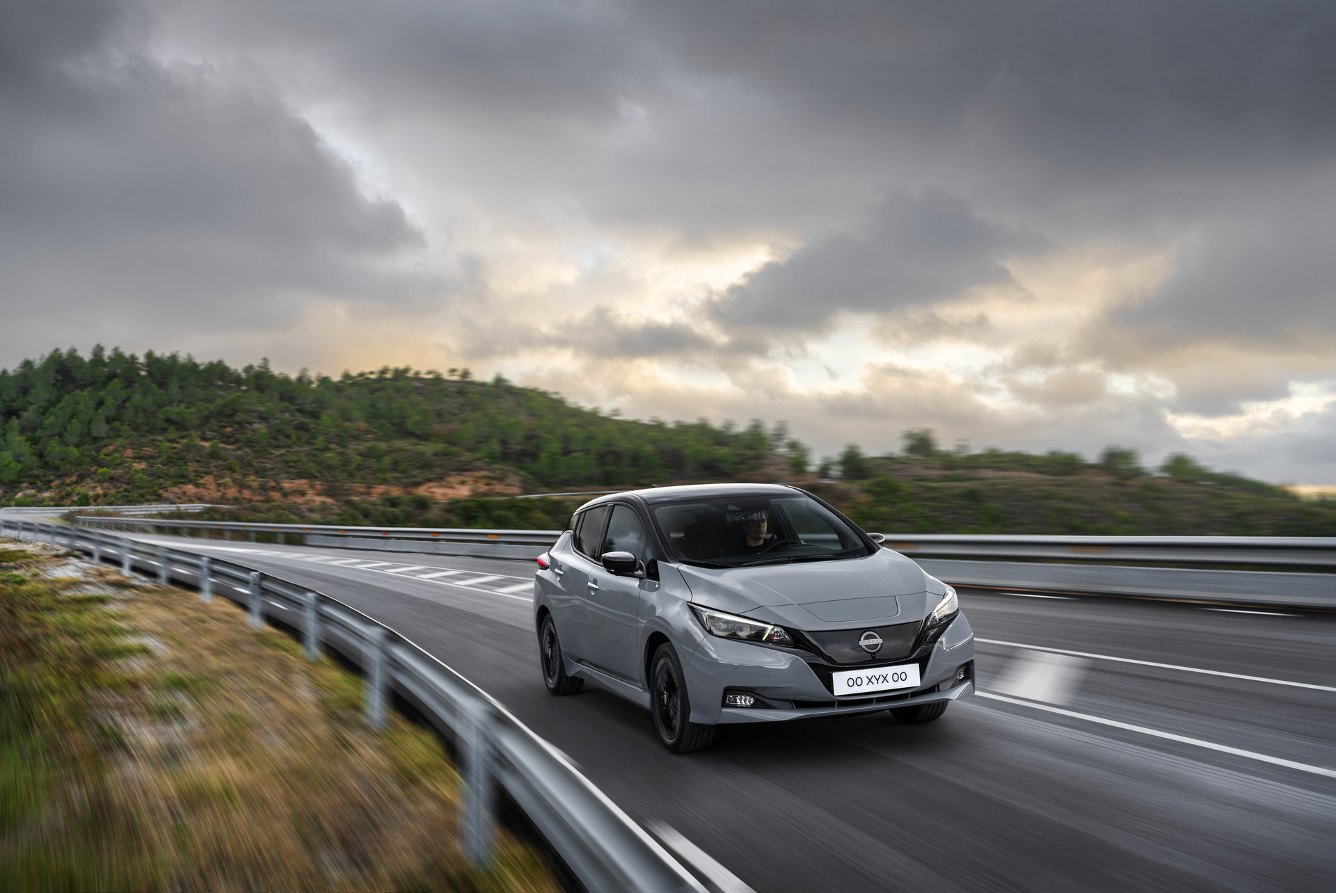 Download 2022 Nissan Leaf - Front Three-Quarter HD Wallpaper 1920x1284 #12