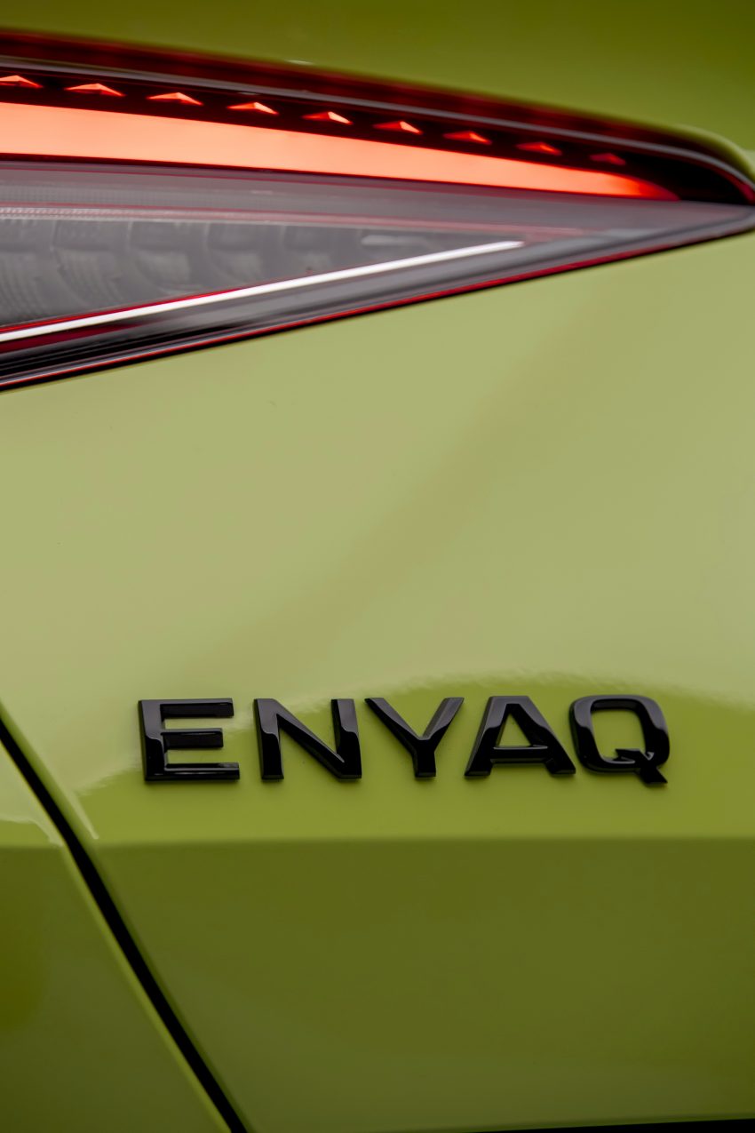 2022 Skoda Enyaq Coupe RS iV - Tail Light Phone Wallpaper 850x1275 #24