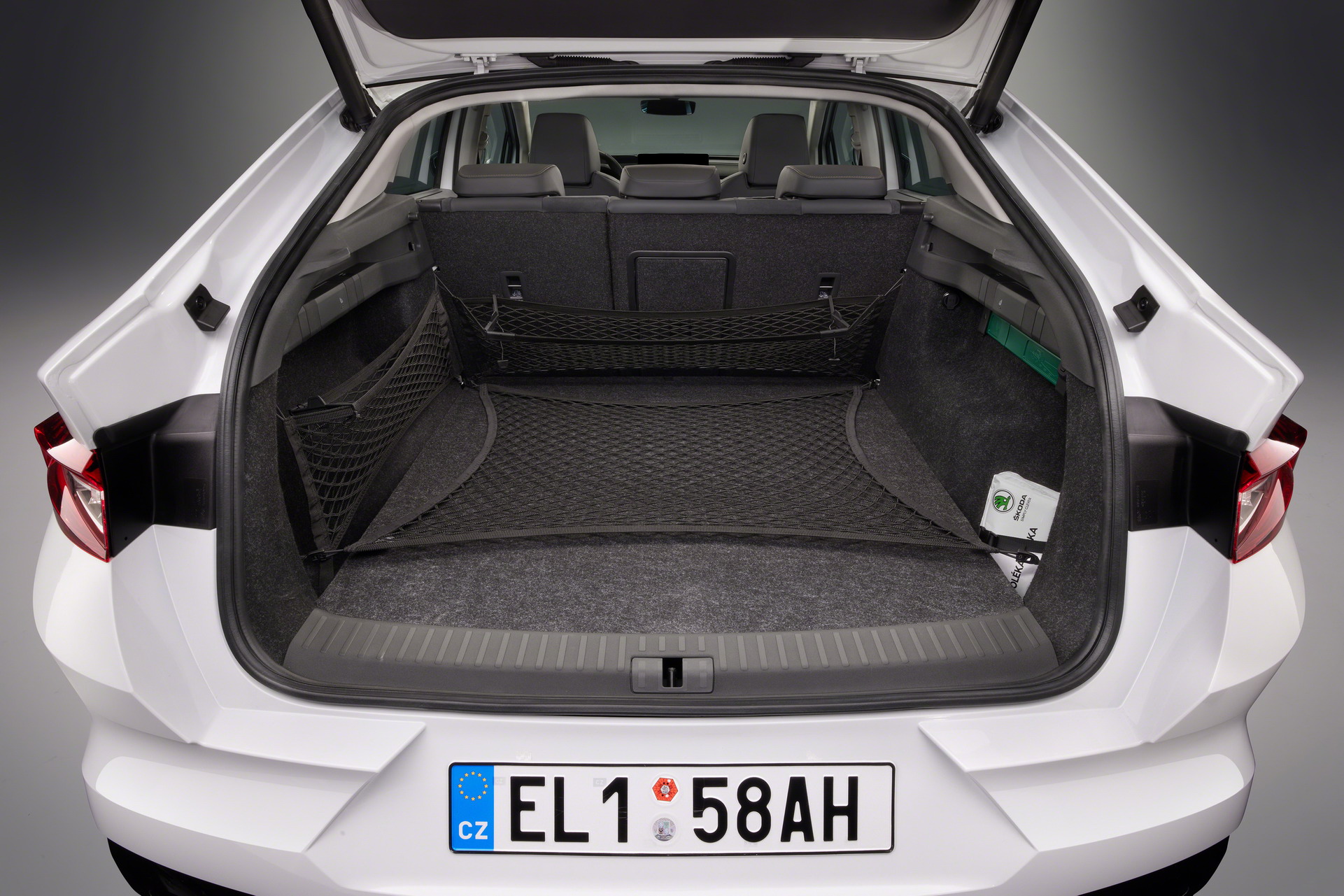 Download 2022 Skoda Enyaq Coupe iV - Trunk HD Wallpaper 1921x1281 #21