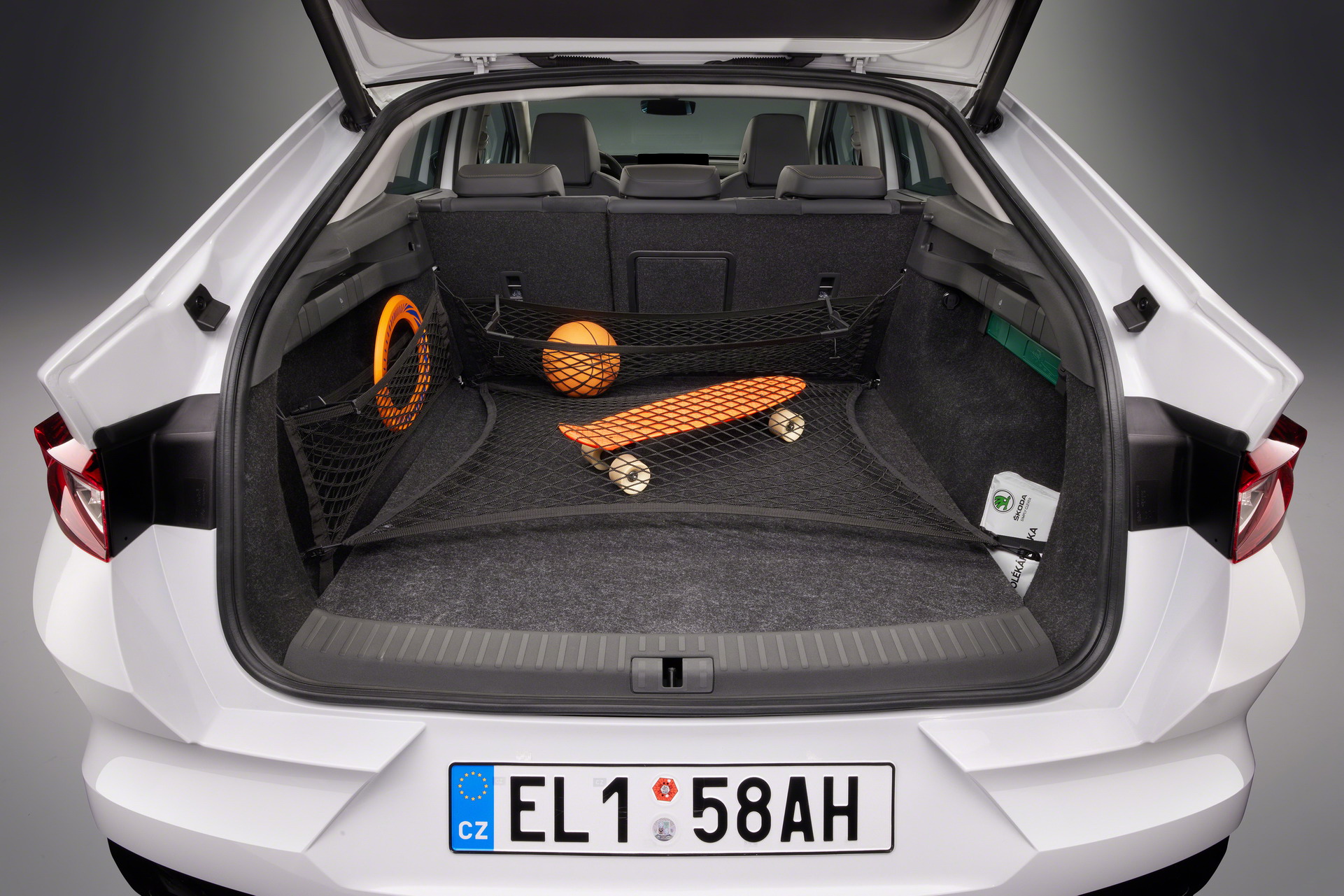Download 2022 Skoda Enyaq Coupe iV - Trunk HD Wallpaper 1921x1281 #22
