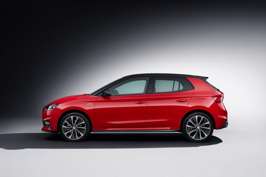 2022 Skoda Fabia Monte Carlo - Side Wallpaper 850x567 #10