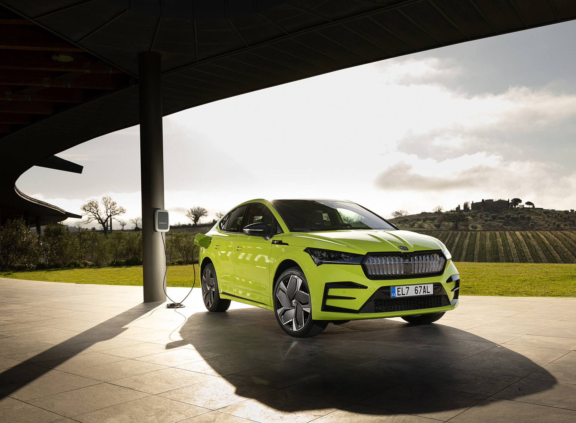 Download 2022 Škoda ENYAQ Coupe RS iV - Front Three-Quarter HD Wallpaper 1920x1409 #89