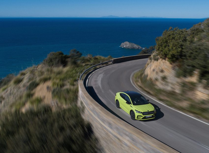 2022 Škoda ENYAQ Coupe RS iV - Front Three-Quarter Wallpaper 850x624 #49