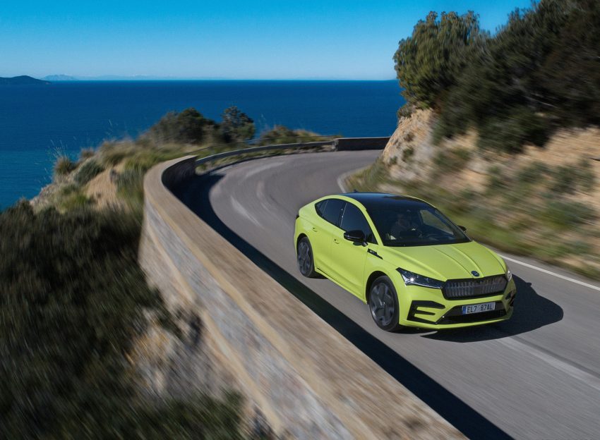 2022 Škoda ENYAQ Coupe RS iV - Front Three-Quarter Wallpaper 850x624 #43