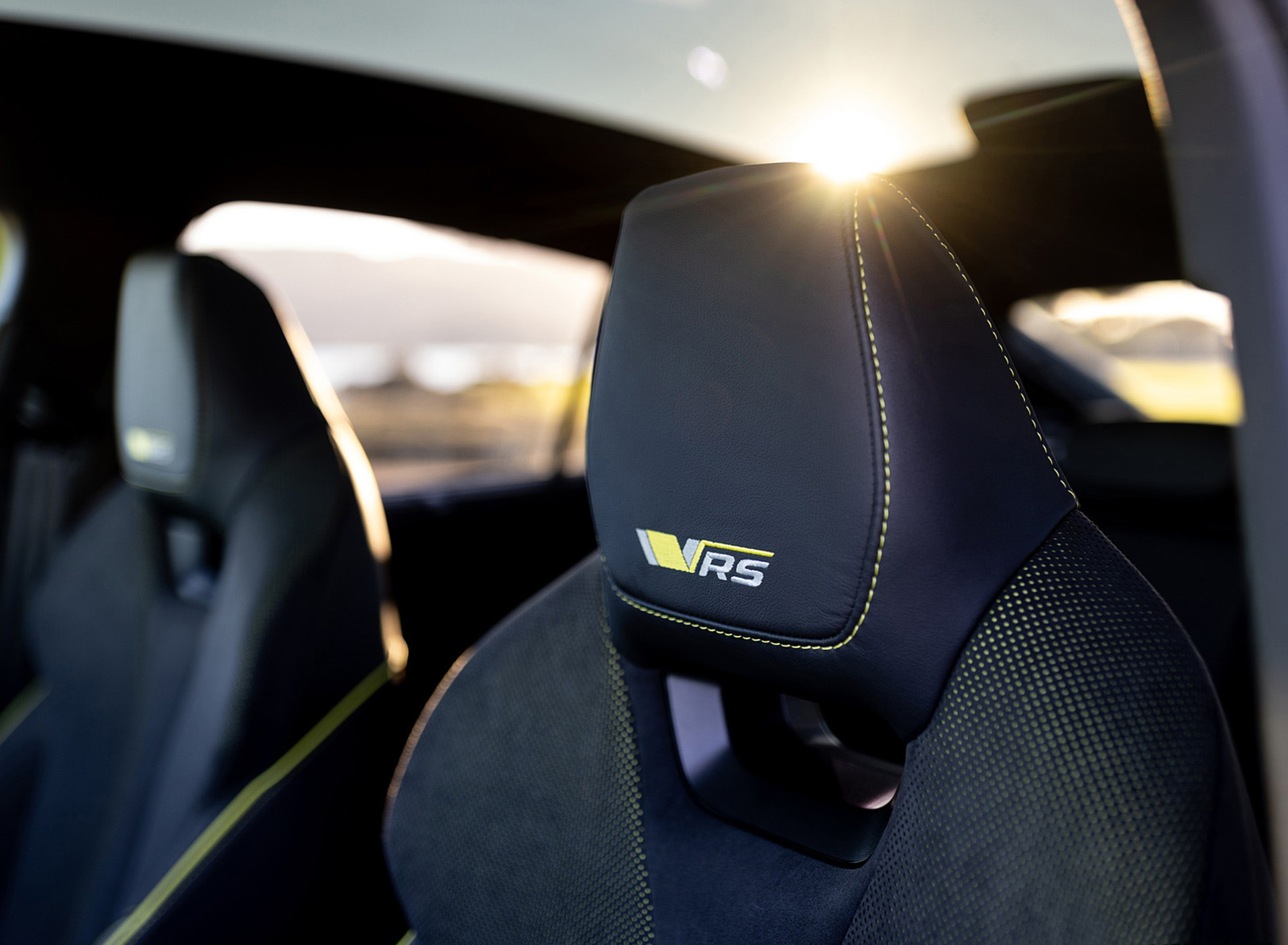 Download 2022 Škoda ENYAQ Coupe RS iV - Interior, Front Seats HD Wallpaper 1920x1409 #126