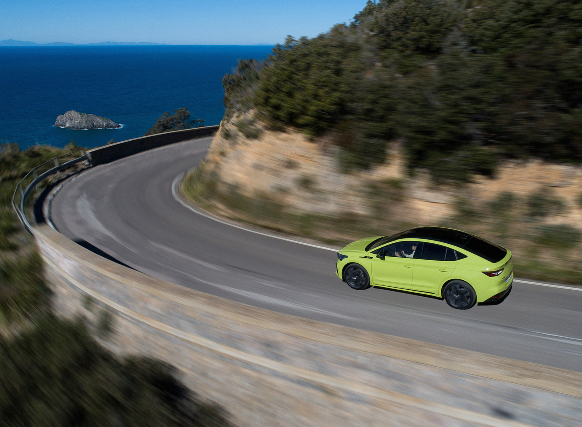 Download 2022 Škoda ENYAQ Coupe RS iV - Side HD Wallpaper 1920x1409 #53