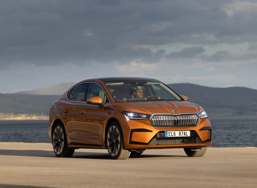 2022 Škoda ENYAQ Coupe iV - Front Three-Quarter Wallpaper 850x624 #112