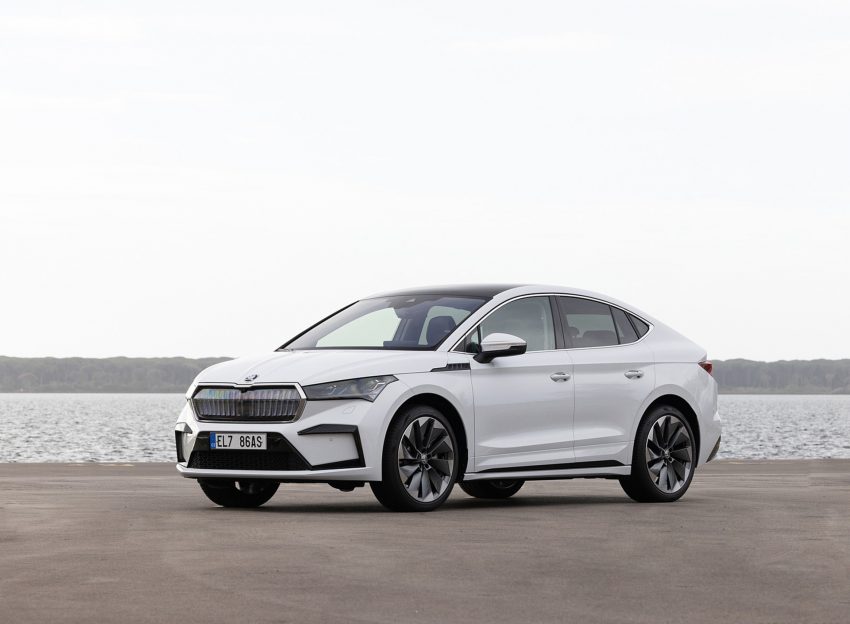 2022 Škoda ENYAQ Coupe iV - Front Three-Quarter Wallpaper 850x624 #56