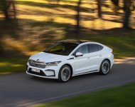 2022 Škoda ENYAQ Coupe iV - Front Three-Quarter Wallpaper 190x150