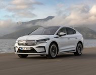 2022 Škoda ENYAQ Coupe iV - Front Three-Quarter Wallpaper 190x150