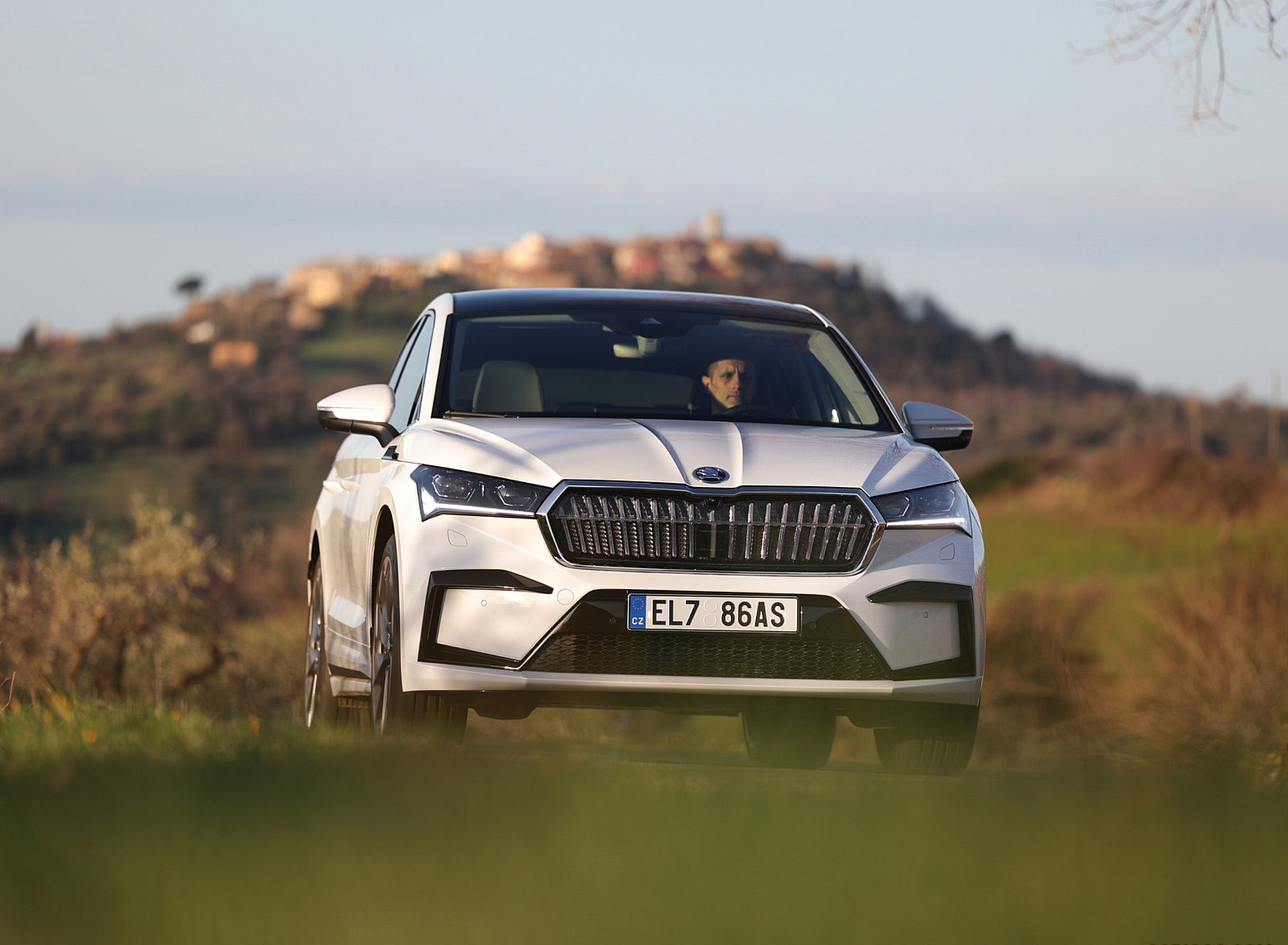 Download 2022 Škoda ENYAQ Coupe iV - Front HD Wallpaper 1920x1409 #33