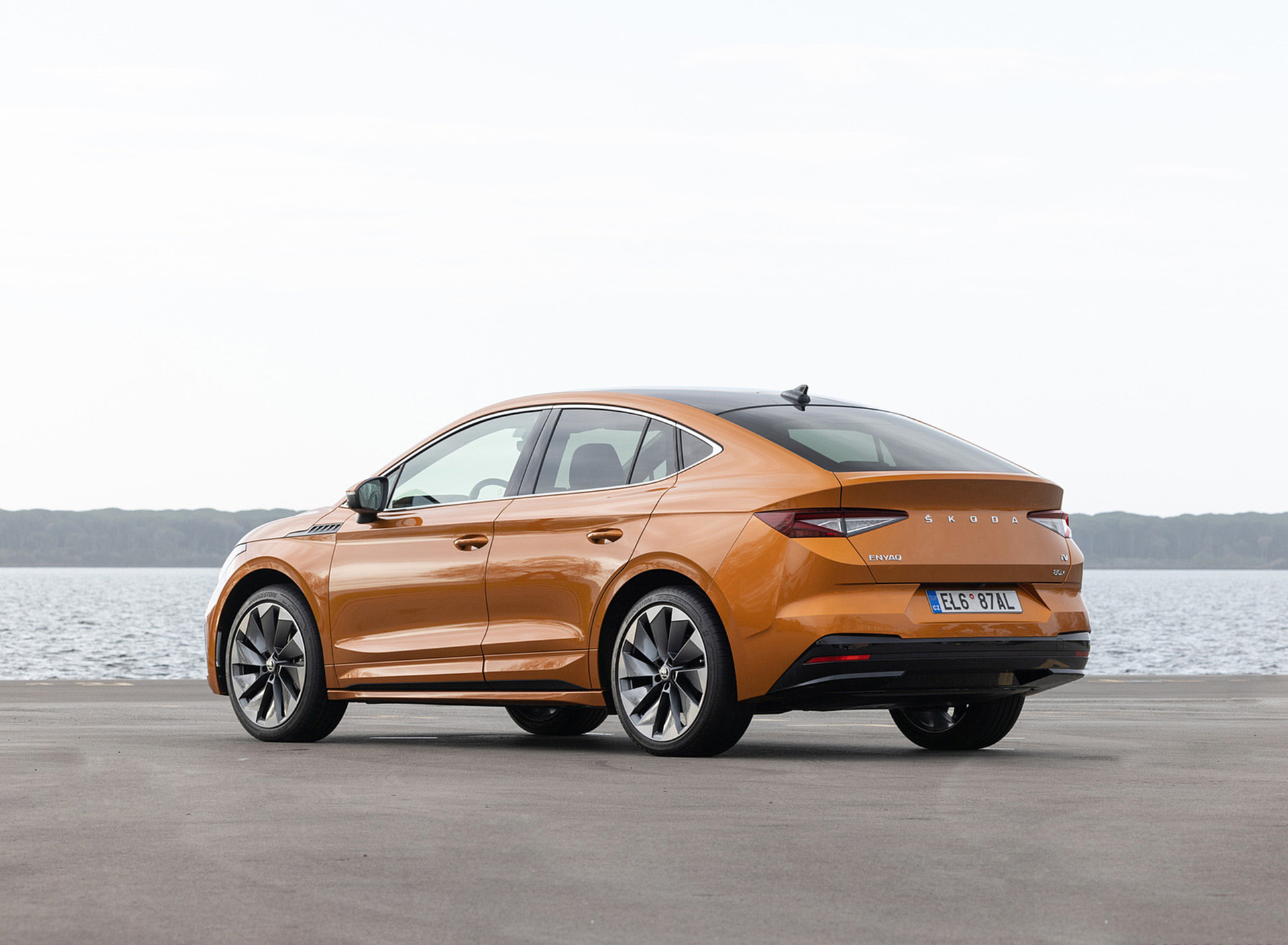 Download 2022 Škoda ENYAQ Coupe iV - Rear Three-Quarter HD Wallpaper 1920x1409 #134