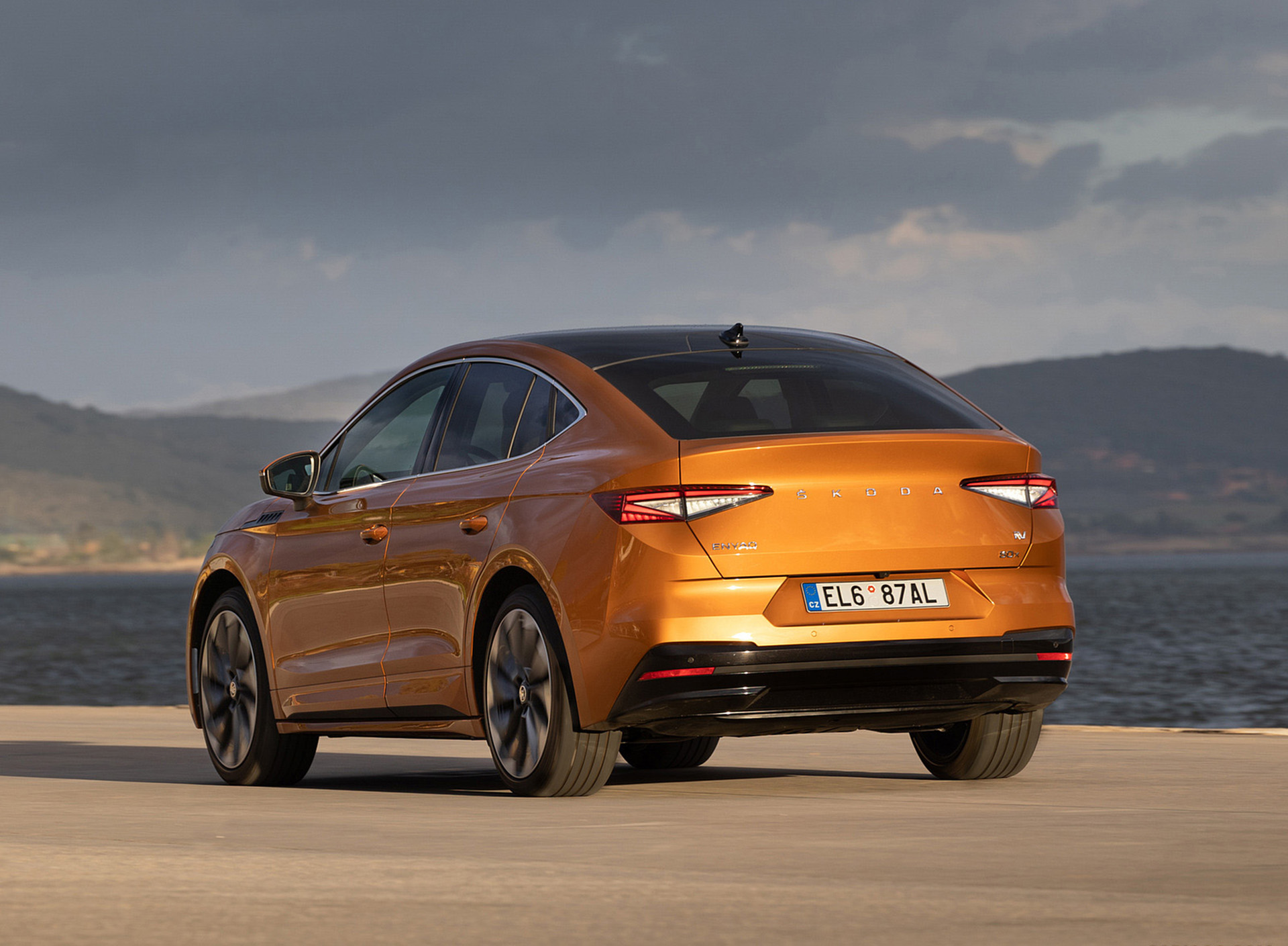 Download 2022 Škoda ENYAQ Coupe iV - Rear Three-Quarter HD Wallpaper 1920x1409 #122