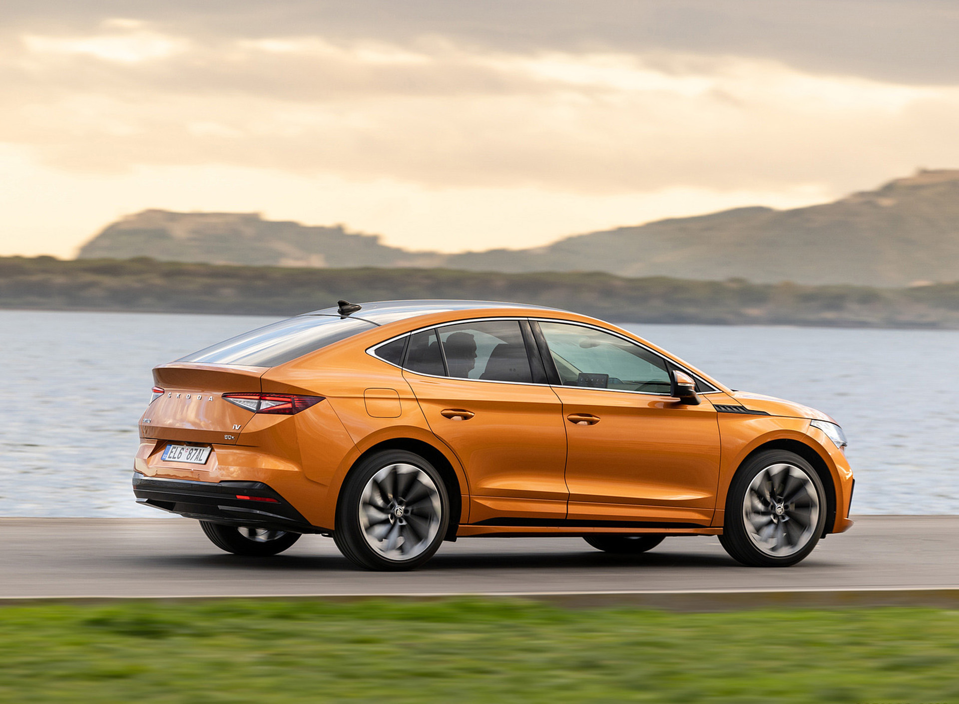 Download 2022 Škoda ENYAQ Coupe iV - Rear Three-Quarter HD Wallpaper 1920x1409 #115