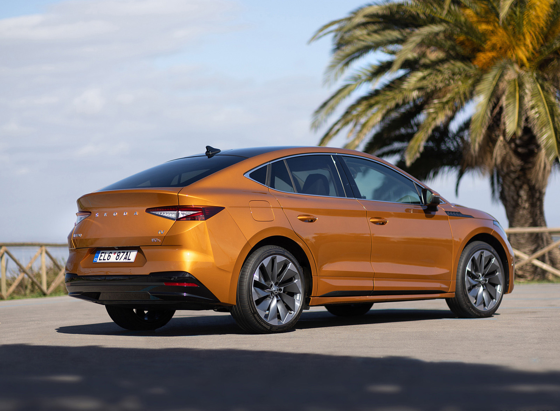 Download 2022 Škoda ENYAQ Coupe iV - Rear Three-Quarter HD Wallpaper 1920x1409 #108