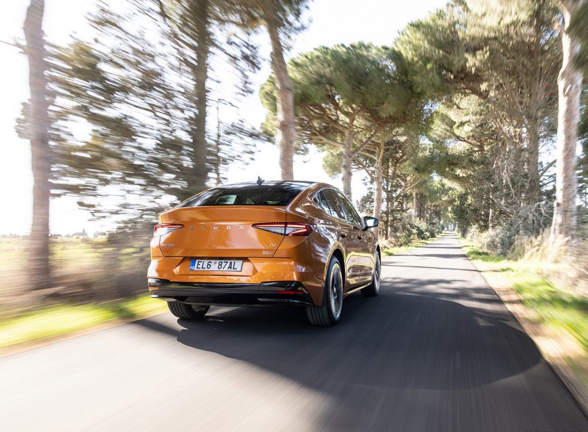 2022 Škoda ENYAQ Coupe iV - Rear Wallpaper 850x624 #94