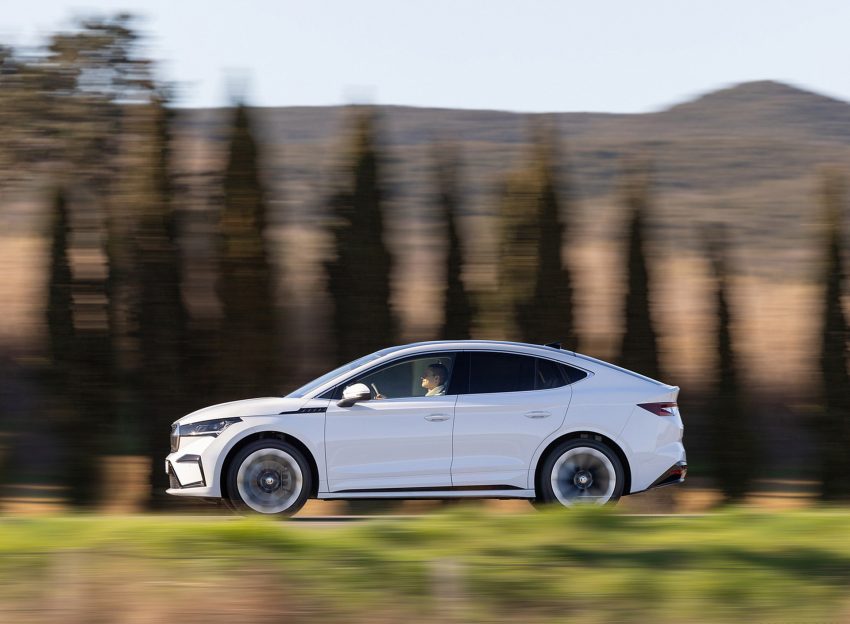 2022 Škoda ENYAQ Coupe iV - Side Wallpaper 850x624 #32